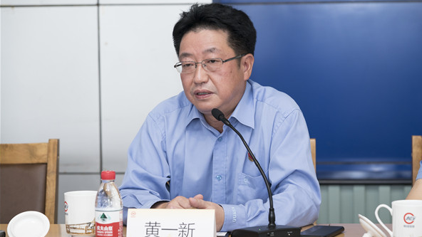 黃一新：以情懷鑄脊梁，以責(zé)任行大道