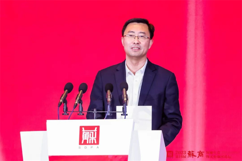張聯(lián)東